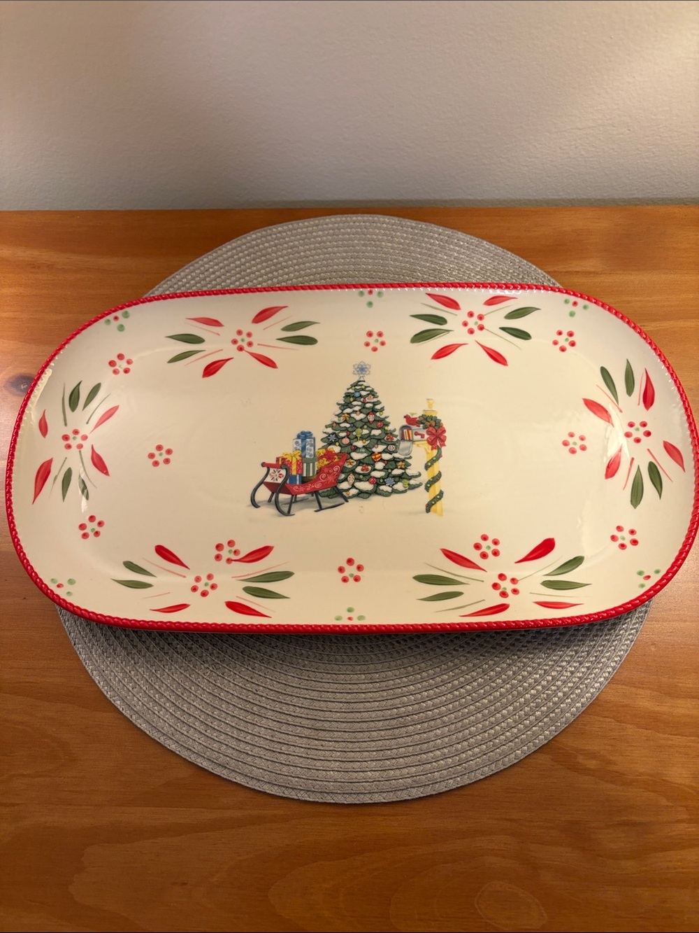 Temptations Holiday/Christmas Oval Ceramic Serving Platter Plate Tree Sleigh